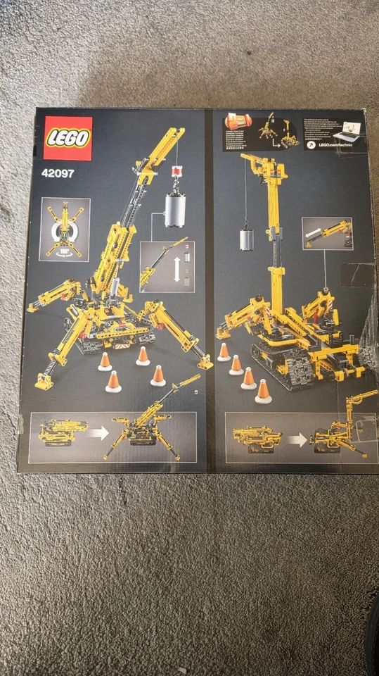LEGO Technic 42097 Compact Crawler Crane, photo 2 of 5