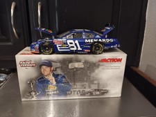1/24 Dale Earnhardt Jr Action 2004 81 Chevrolet Monte Carlo MENARDS Bristol Win