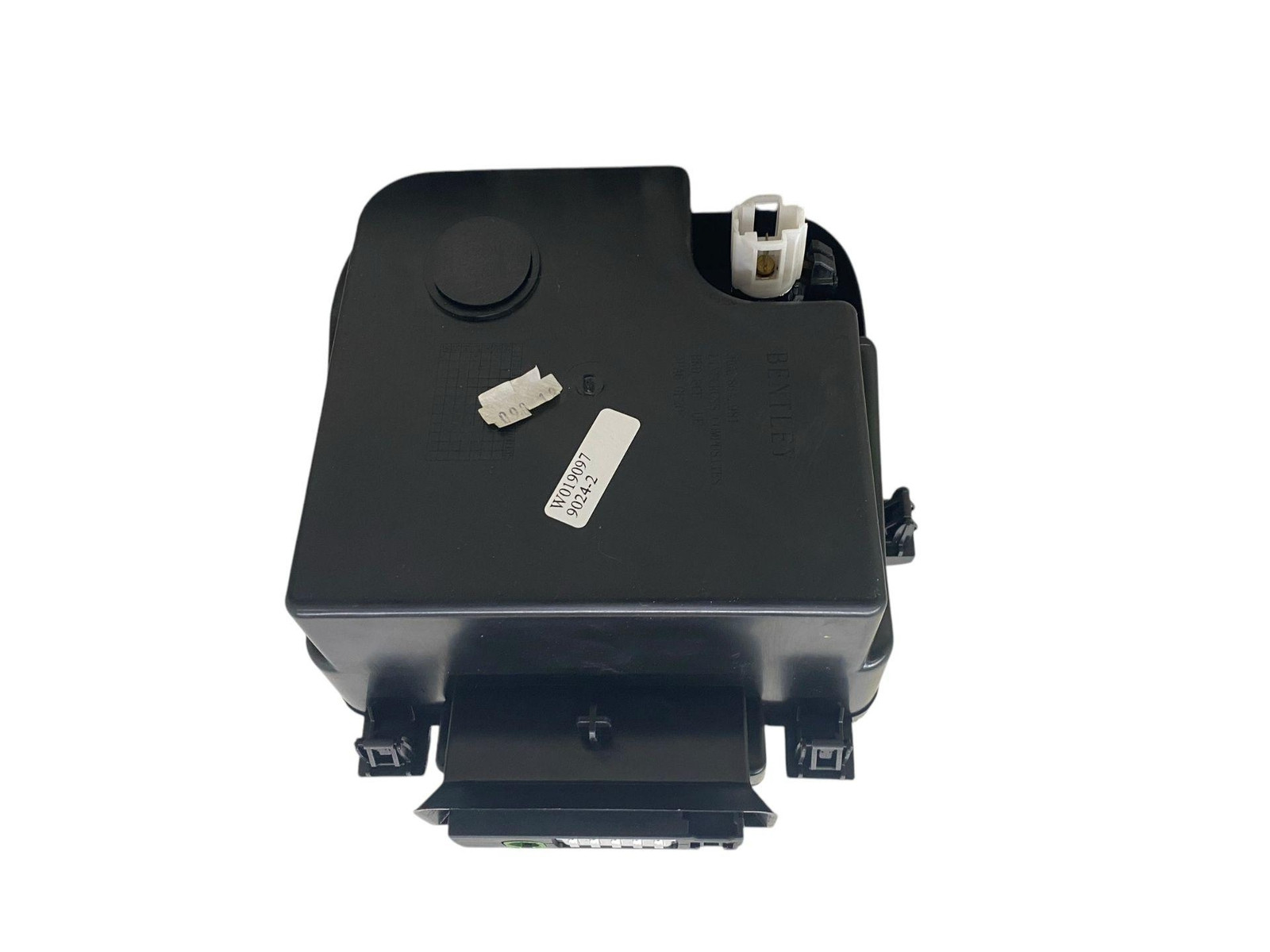16-20 BENTLEY BENTAYGA OEM CENTER CONSOLE STORAGE COMPARTMENT BIN / USB PORT HUB