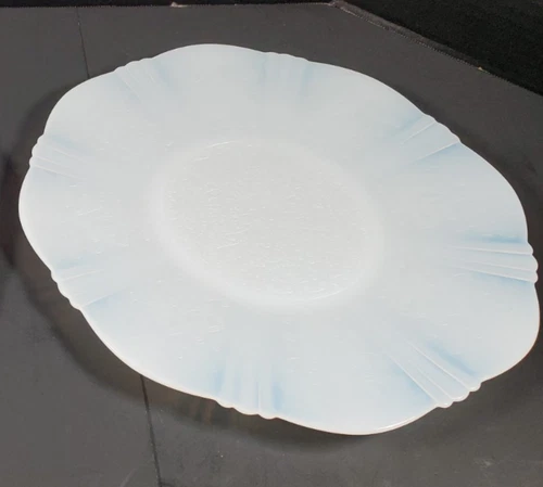 Vintage Macbeth Evans Sweetheart Monax Depression Milk Glass Plate 11.5”