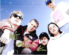 * MILITARIE GUN * signed 8x10 photo * GOD SAVE THE GUN * IAN SHELTON * COA *