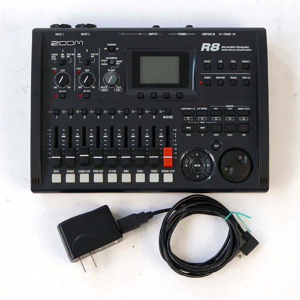 Zoom R8 Multi Track Recorder 8 Spur 24 Bit 48 kHz mit Stromkabel getestet... - Bild 2 von 4