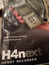 Zoom H4n Handy Digital Recorder 1 Gb Sd Included with Case