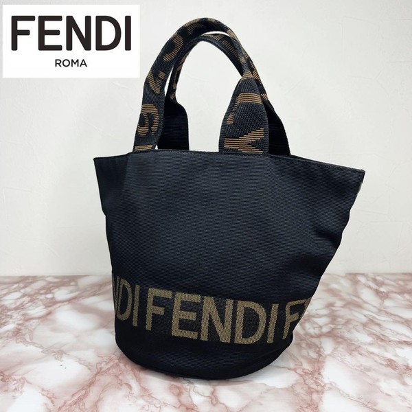 Fendi Black Leather Handbag SA Condition Tote Bag Authentic Luxury Bag