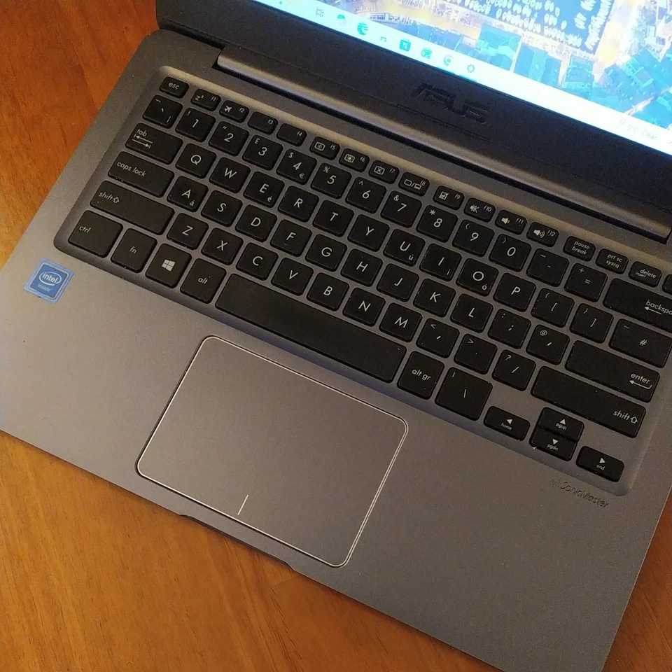 Asus Laptop VivoBook E406NA 14" Intel 1.10GHz 4GB RAM 63 GB EMMC Used Working - Image 3 of 4