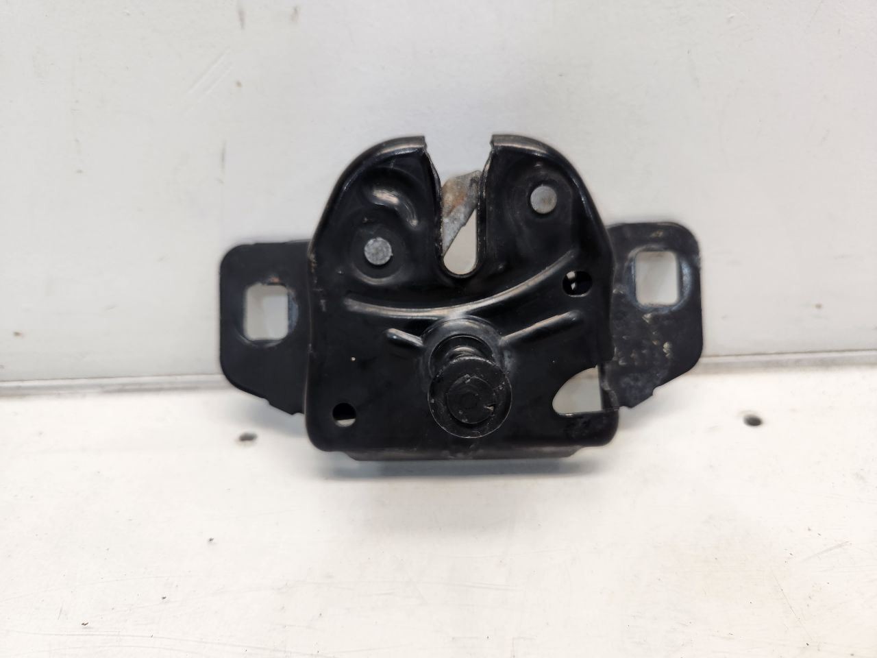 2014 Dodge Caravan Front Hood Latch