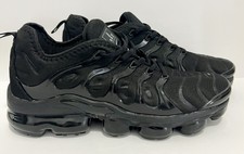 black vapormax plus size 7