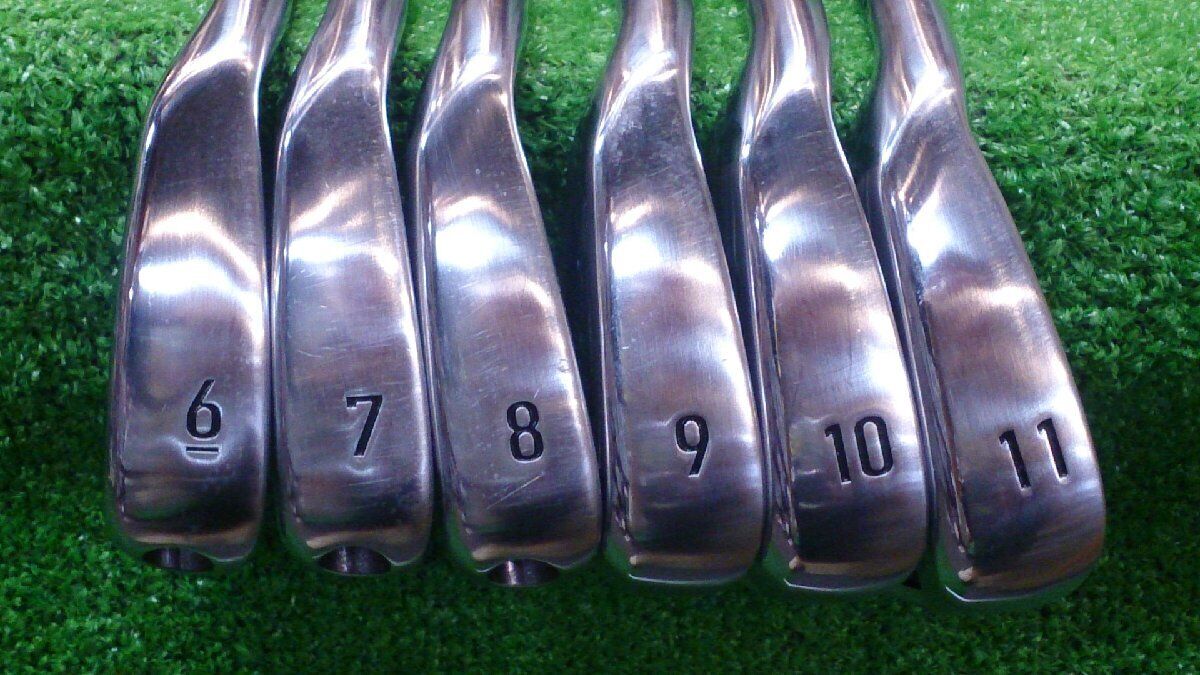 Lefty HONMA Custom BERES NX (S) VIZARD IB WF 85 Carbon 6I Lefty HONMA Custom BERES NX (S) VIZARD IB WF 85 Carbon 6I