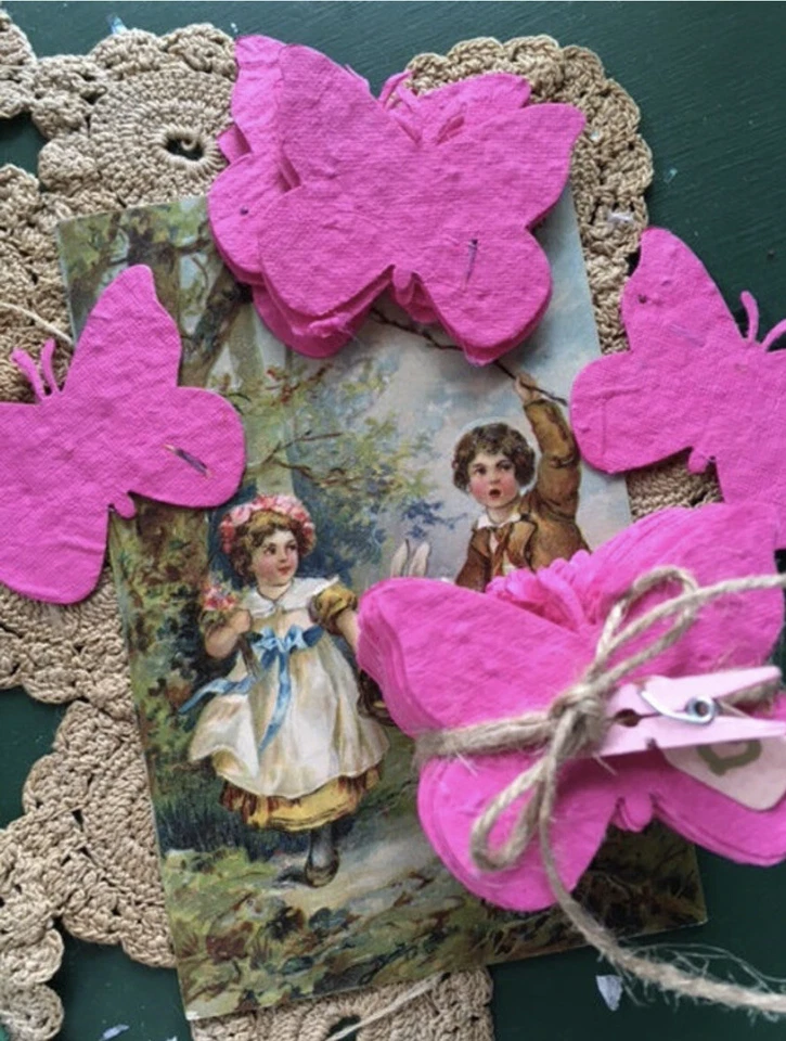 Mariposas de papel de semillas de flores plantables ~Paquete de 25- Elige color Foto 2 de 4