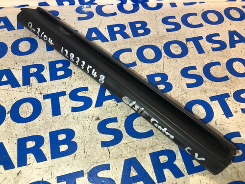 SAAB 9-3 93 Convertible Roof Rubber Trim Seal RIGHT HAND CENTRE 12833548 2004+ - Picture 2 of 4