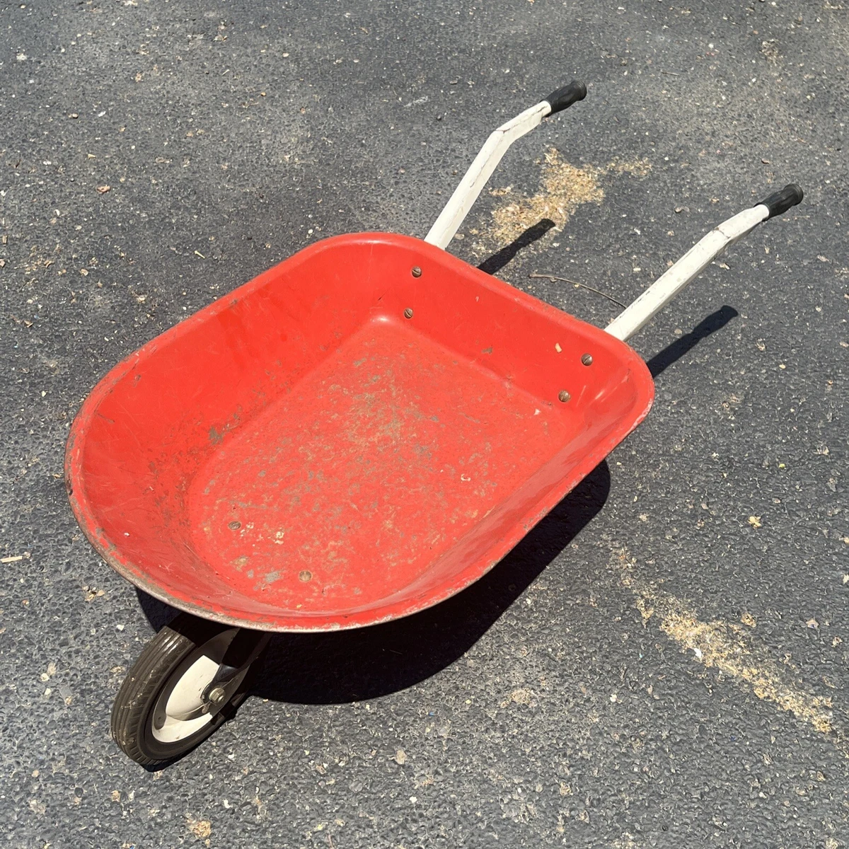 Radio wheelbarrow deals