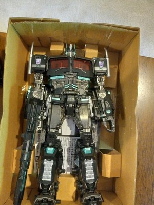 Takara Tomy Transformers Masterpiece Nemesis Prime MPM-12N F7678