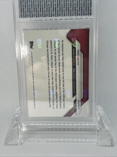 2025 Topps Now Papa Leone XIV 1° Papa Americano TCC Gemma Classificata Mint 10 - Foto 3 di 4
