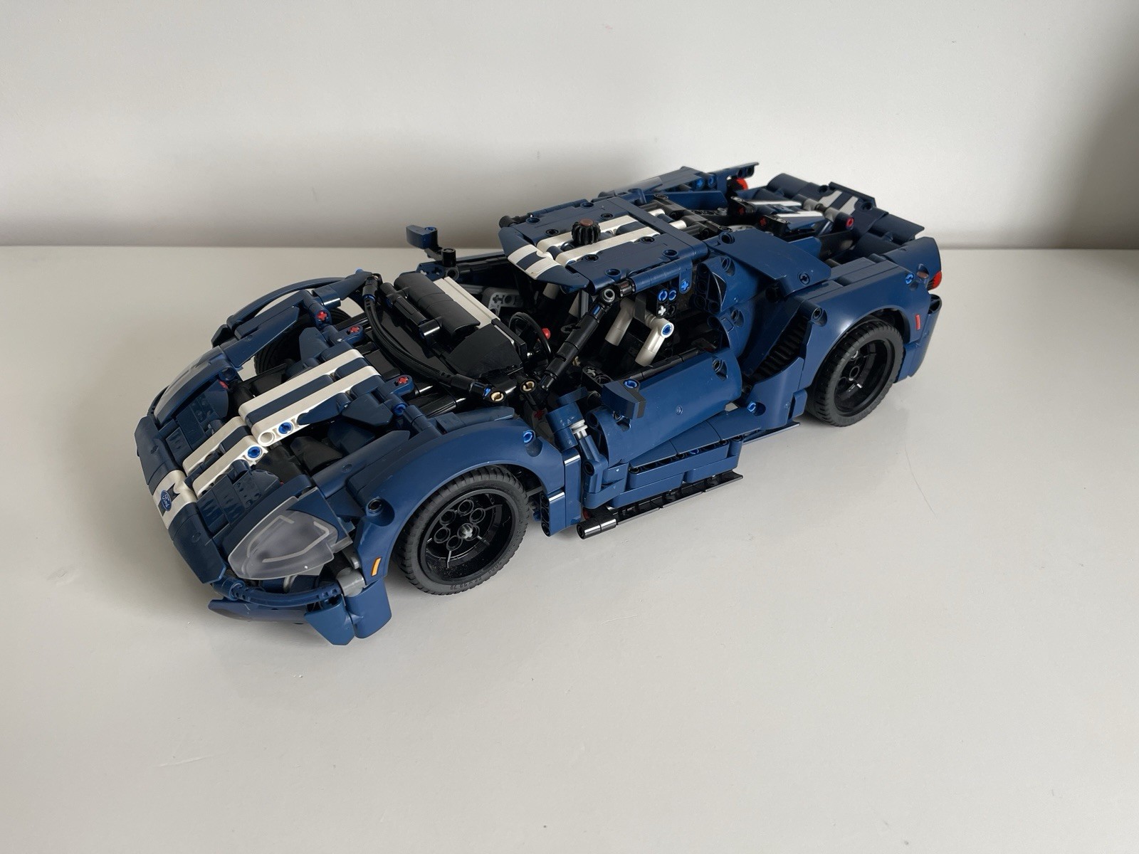 LEGO TECHNIC: 2022 Ford Gt 42154