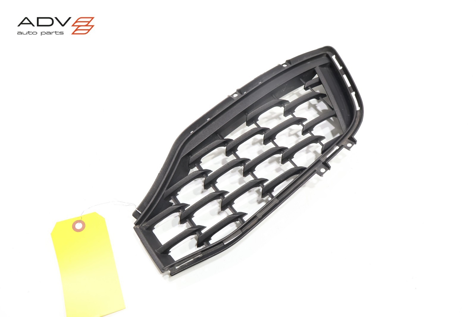 Maserati Ghibli S Q4 2017-2020 Front Left Lower Bumper molding P/N 14930