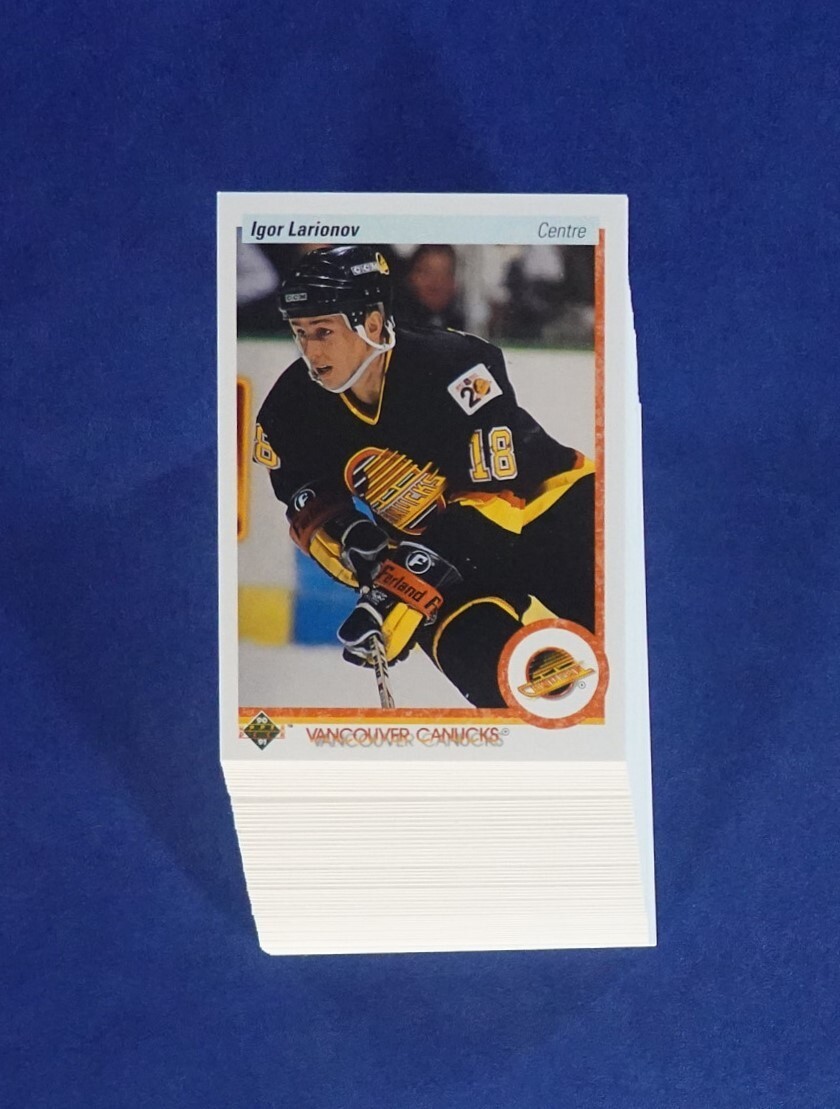 1990 UPPER DECK FRENCH #128 IGOR LARIONOV RC HOF LOT OF 65 MINT H343164