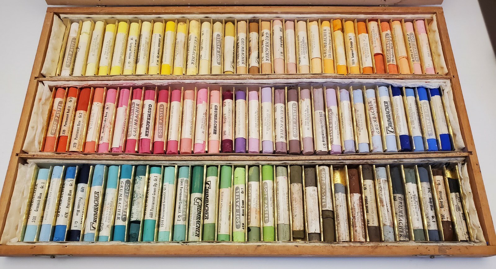 Vtg Grumbacher 90 Finest Soft Pastels Set No. 78 In Wood Case Artist
