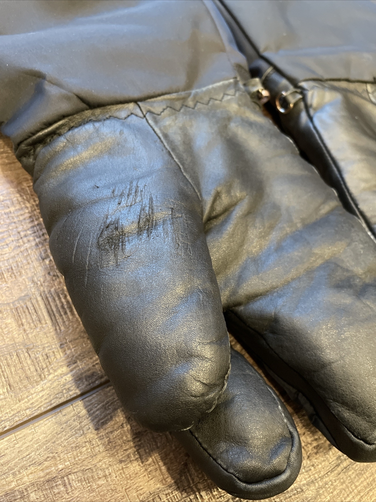 Arctic Cat Men's Snowmobile Mittens Leather Size XL Black Purple