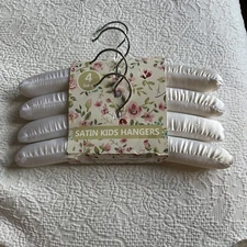 Satin Kid's hangers Set Of 4