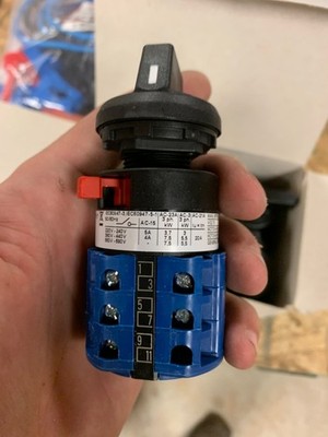 kraus naimer rotary switch ca10.a232     12 OF THEM