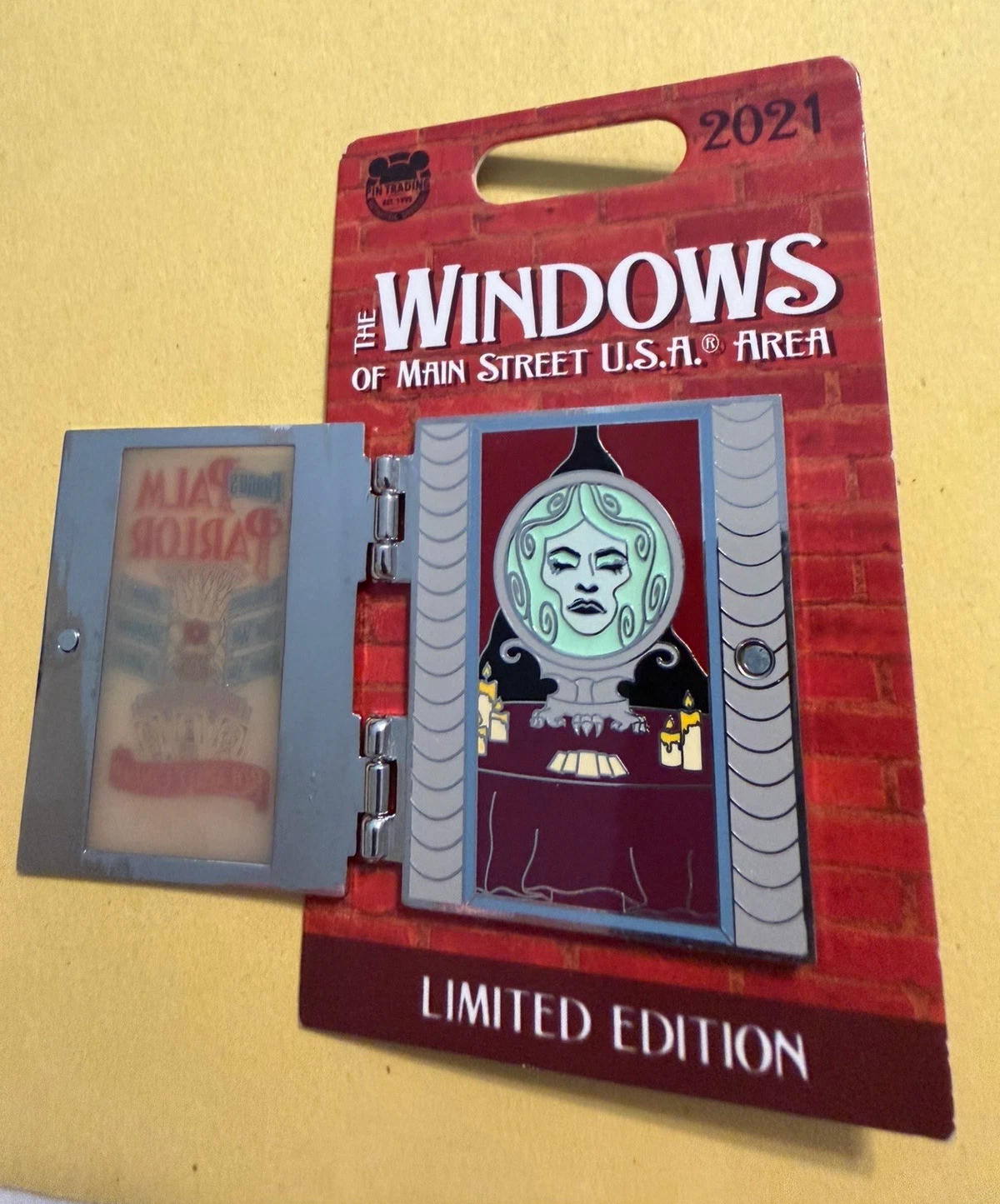 Disney Pin WDW Madame Leota Palm Parlor Windows of Main Street USA Glow Dark LE