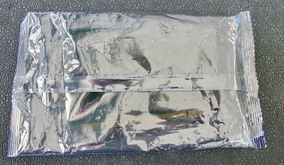 Adaptec ASC-29160 Ultra 160 SCSI Controller Card NOS in Factory Sealed Bag - Image 2 of 4