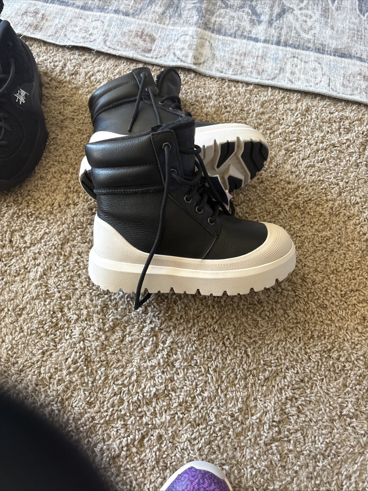 NEW UGG SIZE 4 MEN'S NEUMEL HIGH WEATHER HYBRID LTR BLACK BIRCH LEATHER BOOTS