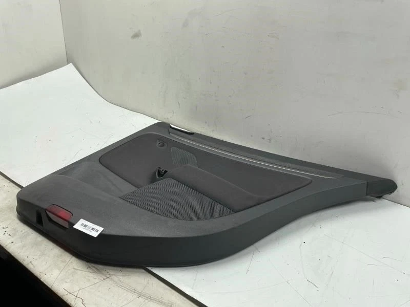 2006 2009 VOLKSWAGEN RABBIT PAINEL INTERNO TRASEIRO DIREITO DO PASSAGEIRO FABRICANTE DE EQUIPAMENTO ORIGINAL+ - Imagem 2 de 4