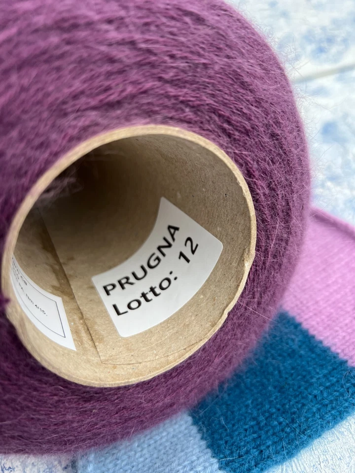 Angora Rabbit hilo suave en cono 55/35/10% Merino/Angora/PA, por 100 g (3,52 oz) Foto 2 de 4