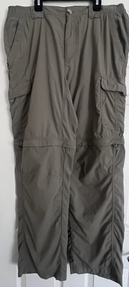 Columbia Titanium Women's Large Convertible Shorts/Pants Cargo Omni Dry Olive - Image 3 of 4