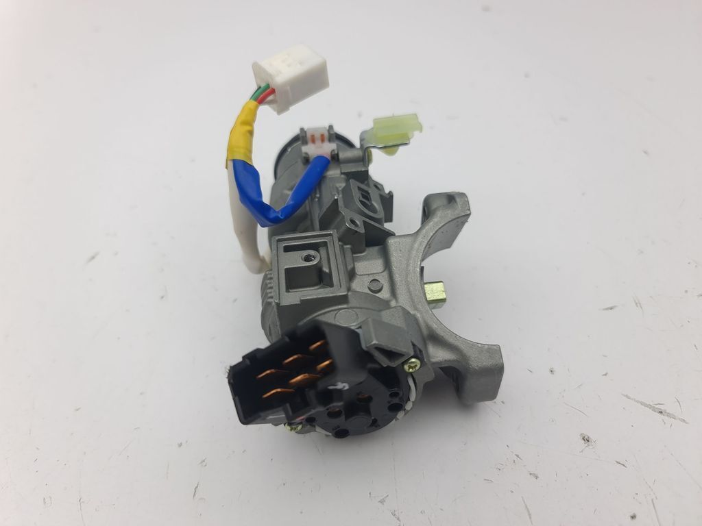 Picture 2 of 8