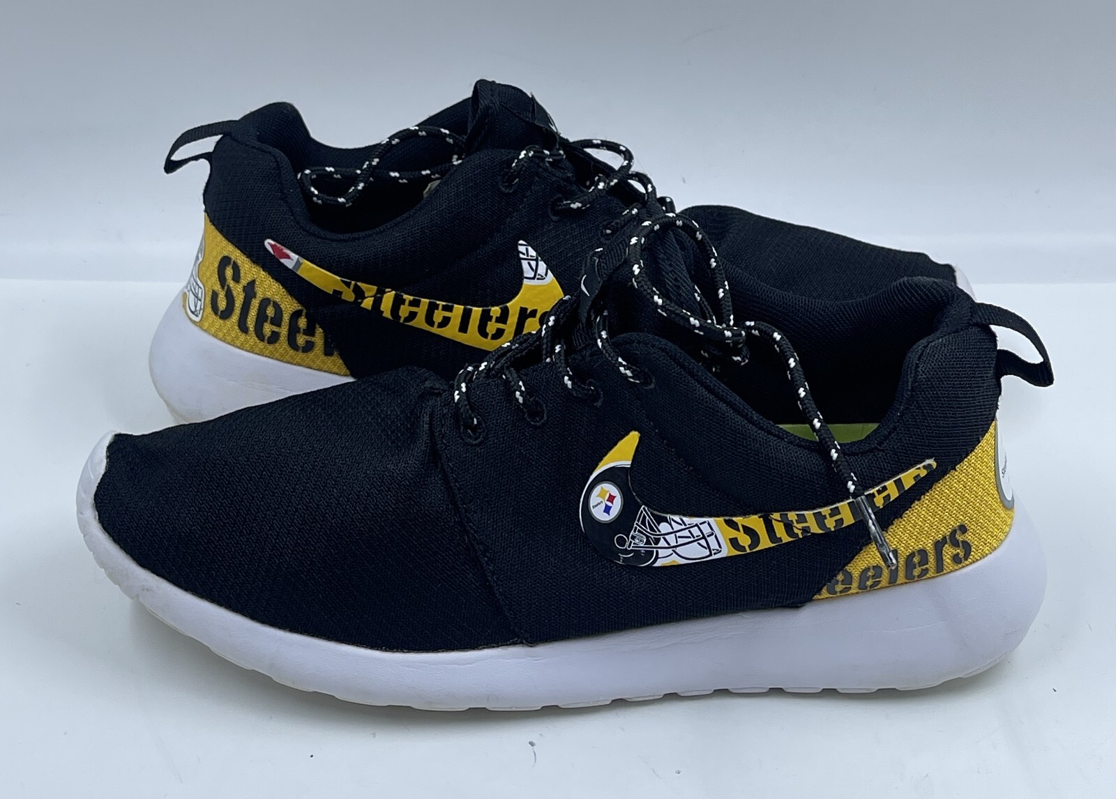 Nike Roshe Run Women's Sneakers  9.5 Black White Mesh Athletic Shoes 511882-050