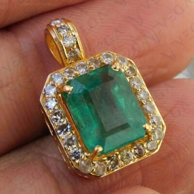 5.84crt Emerald Natural Emerald Diamond Solid 14K Yellow Gold Beautiful Pendant