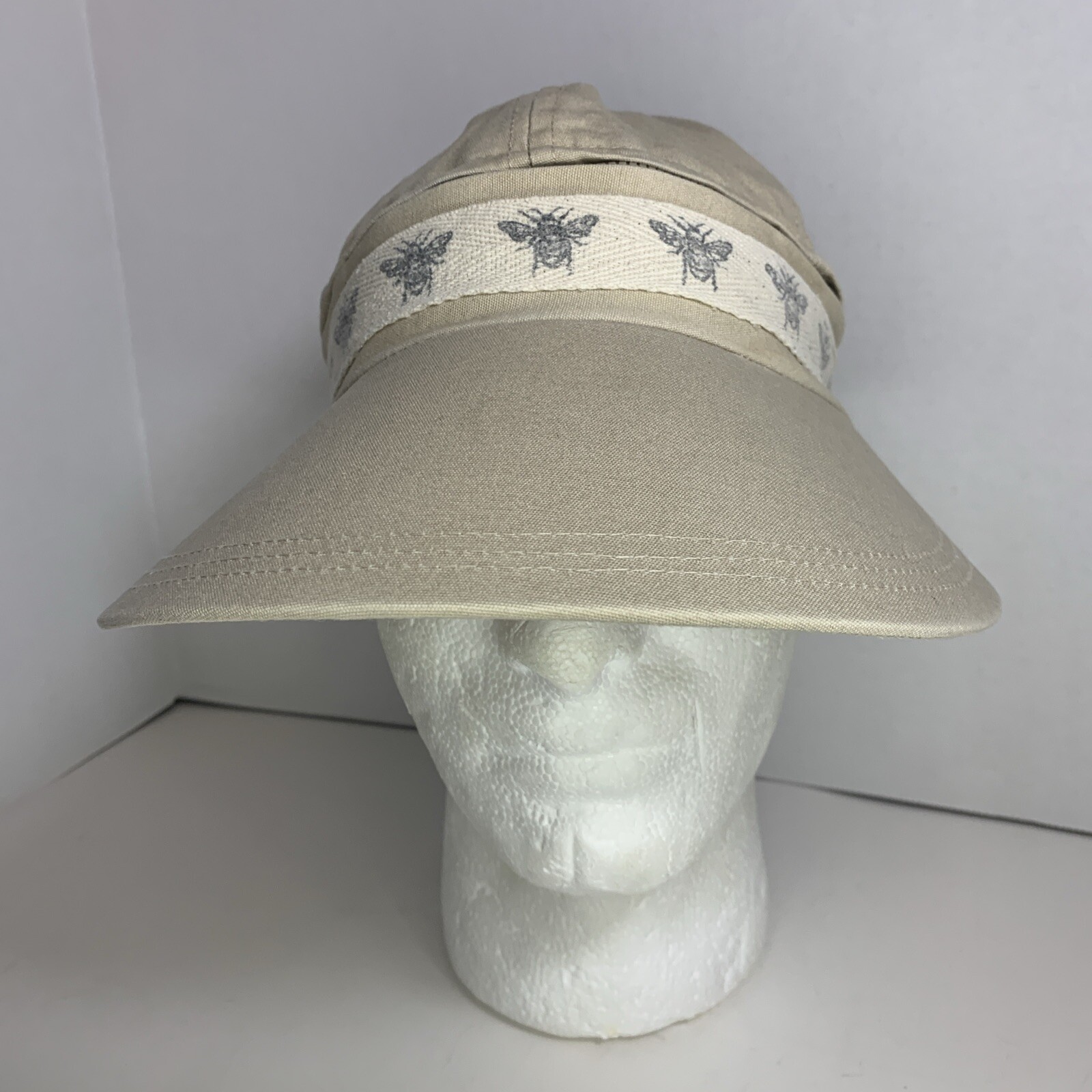 Gardening Busy Bee beige sun hat, Basic Editions,… - image 1