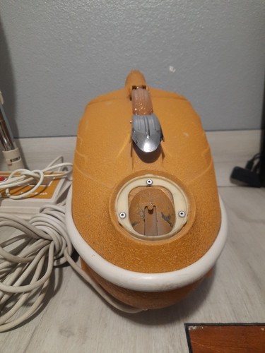 Vintage Compact Electra C-9 Vacuum With Accessories And Carpet Cleaner  - Picture 8 of 15