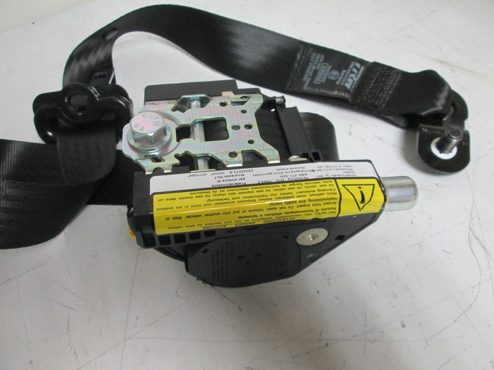 Maserati Ghibli ..RH Front Seat Belt Black...Part# 67307090