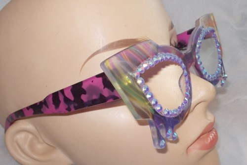 UNIQUE BOUTIQUE PURPLE RAIN READING GLASSES PURPLE RHINESTONES 2.50 CATEYE - Picture 2 of 5