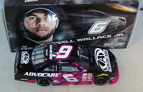 1:24 ACTION 2015 #6 ADVOCARE XFINITY FORD MUSTANG DARRELL BUBBA WALLACE JR 1/504 - Picture 2 of 6
