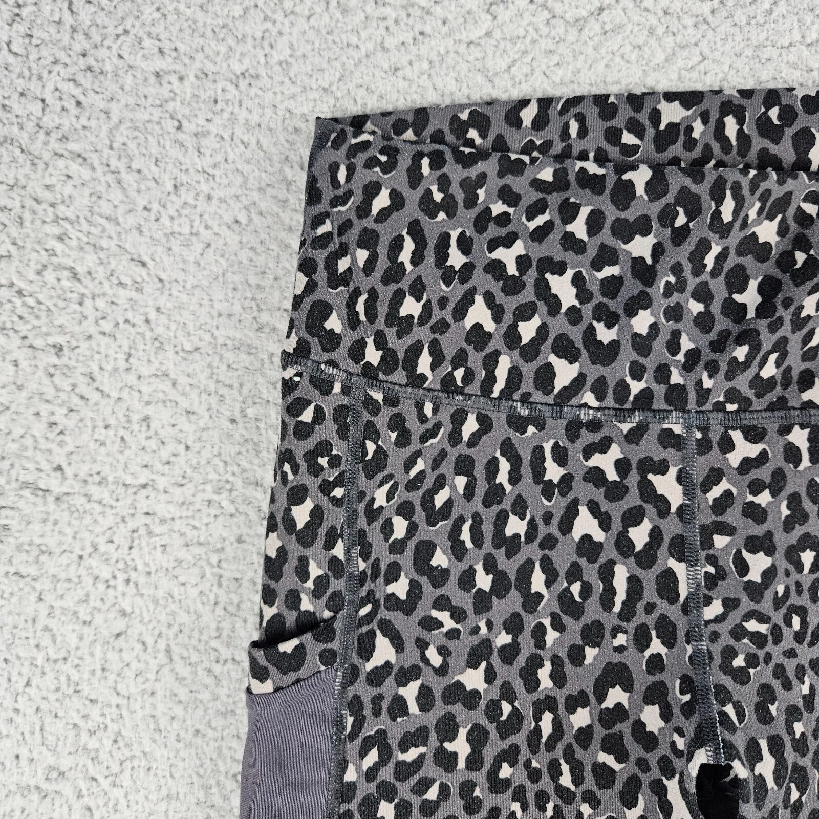 fabletics powerhold 7/8 leopard print athletic leggings