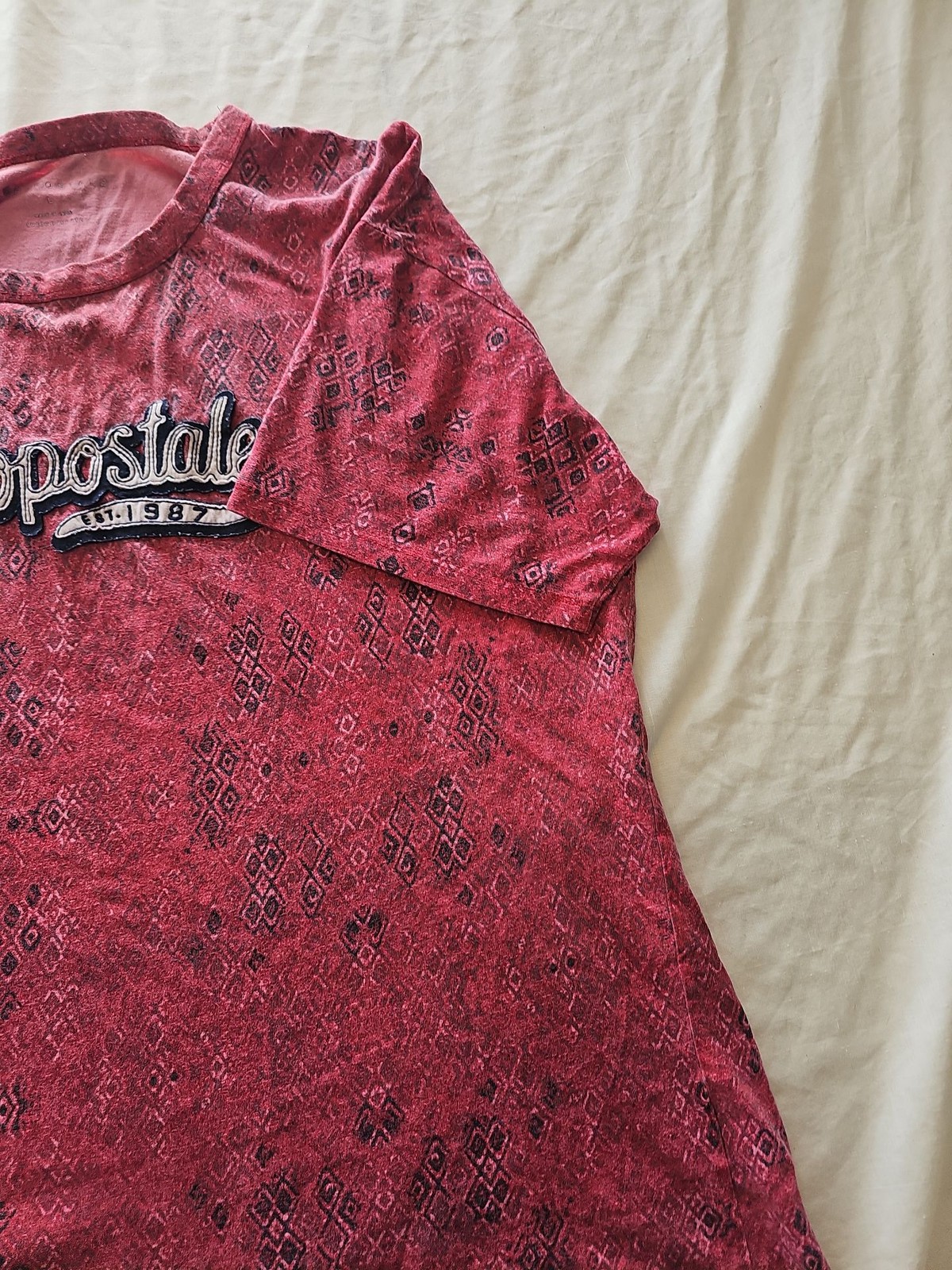 Aéropostale Red Patterned Applique Graphic T-Shirt large I606 image 4