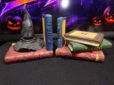 Harry Potter Bookends Enesco Sorting Hat and Book-Pile