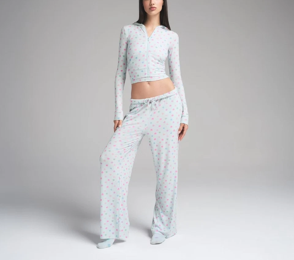 Pantalones de salón suaves Skims para mujer talla M San Valentín nube corazones de caramelo nuevos con etiquetas Foto 2 de 4