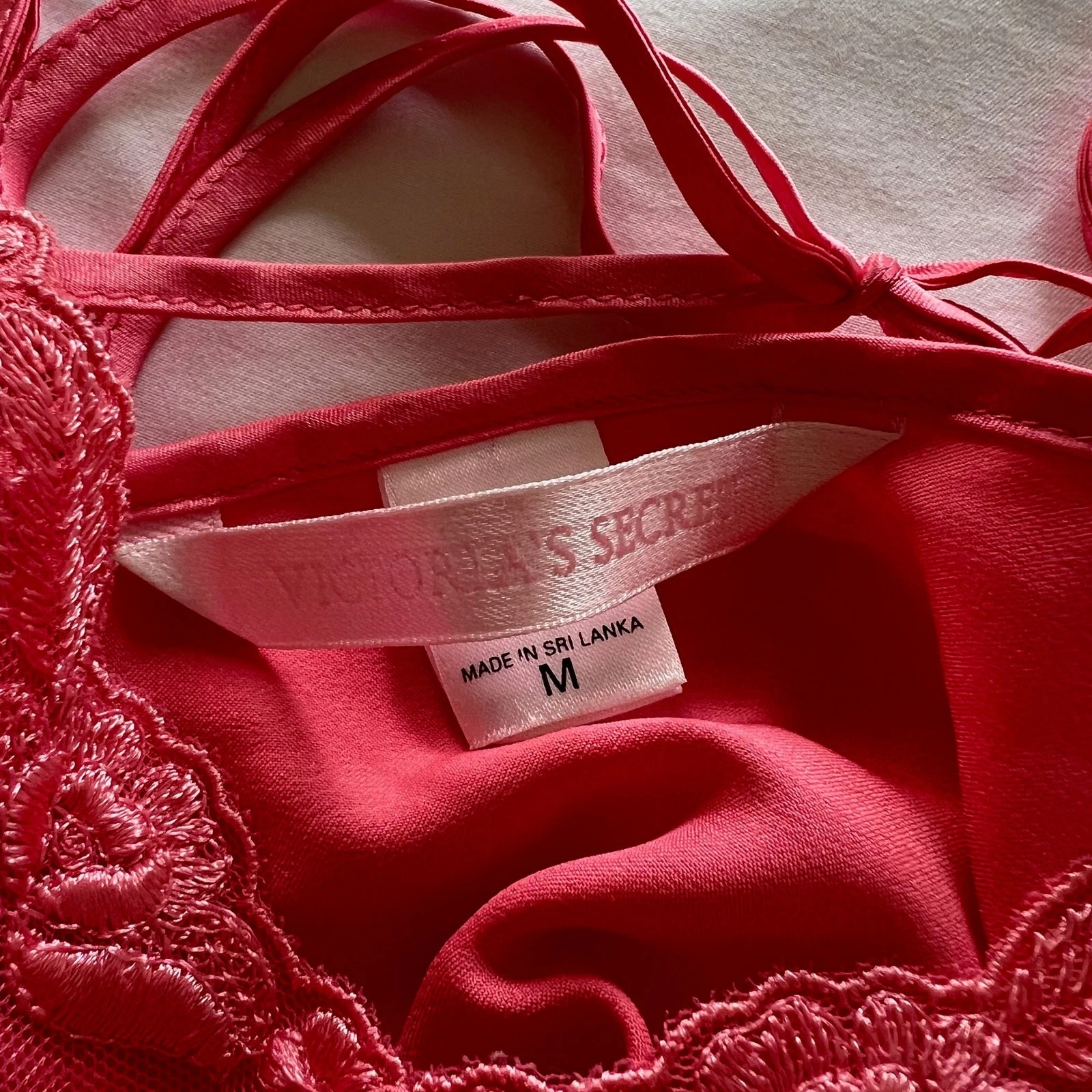 UNDERCOVER Abito Victoria's Secret pizzo corallo raso slip schiena aperta M