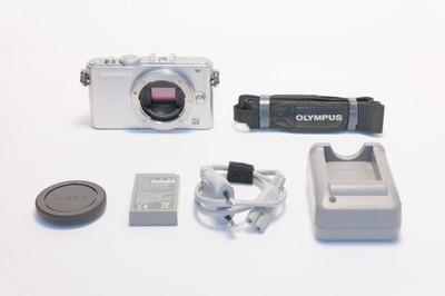 (Bitte Lesen!) Olympus Pen Lite E-PL3 Silber Systemkamera Gehäuse Body +12M. GL.