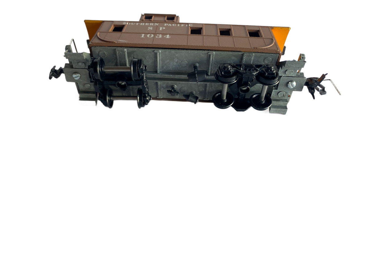 Roundhouse HO Scale Southern Pacific SP 1034 Brown Caboose Model