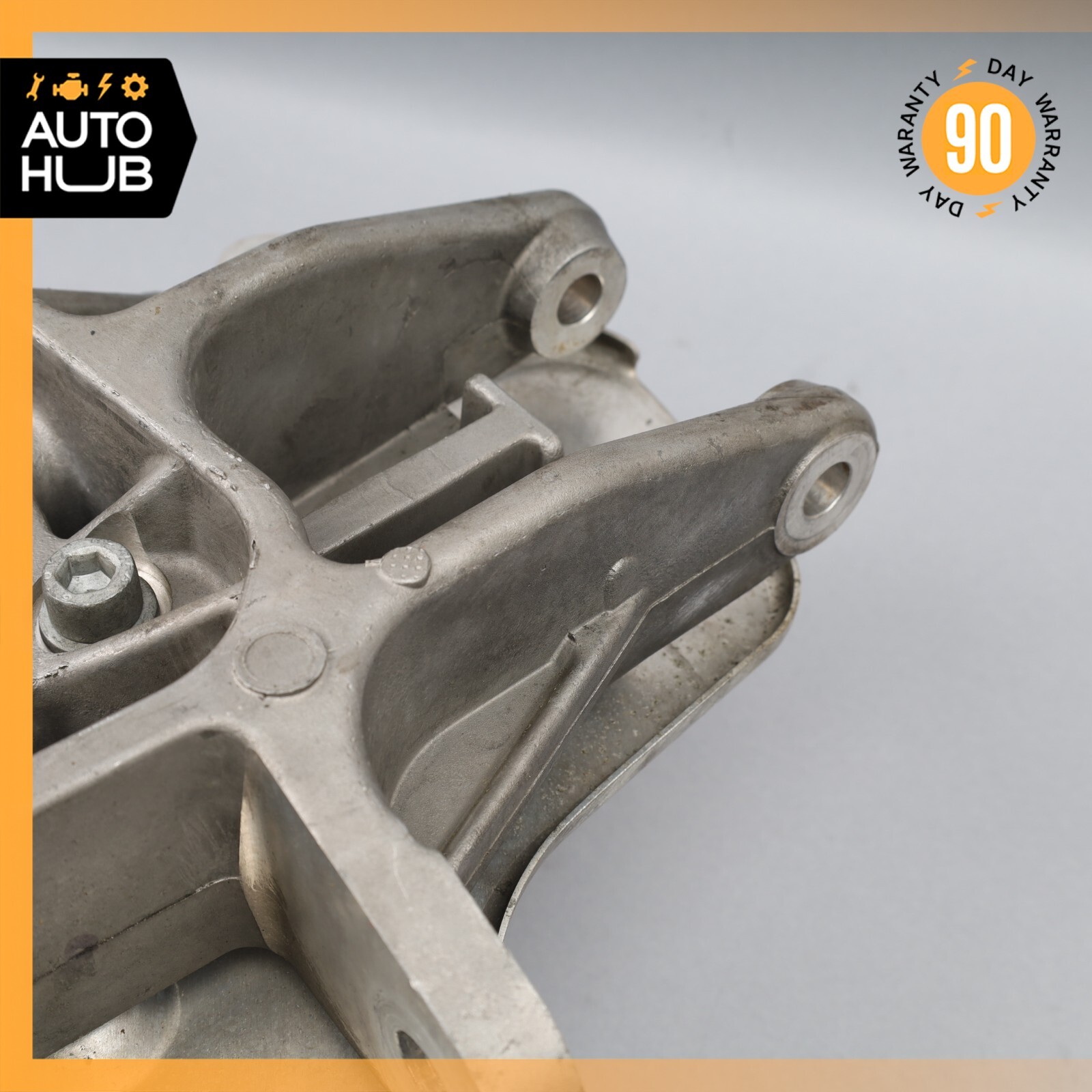 13-16 Aston Martin DB9 GT Rear Right Passenger Side Spindle Knuckle Hub OEM 7k