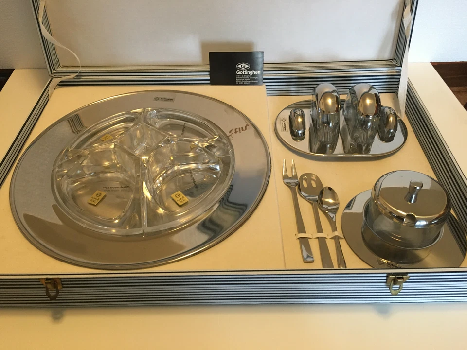 GOTTINGHEN SERVIZIO ANTIPASTIERA, FORMAGGIERA, OLIO PEPE SALE - Immagine 4 di 4