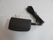 DVE Switching Power Adapter 7.5v 0.7A DSA-9W-09 FUS 075070