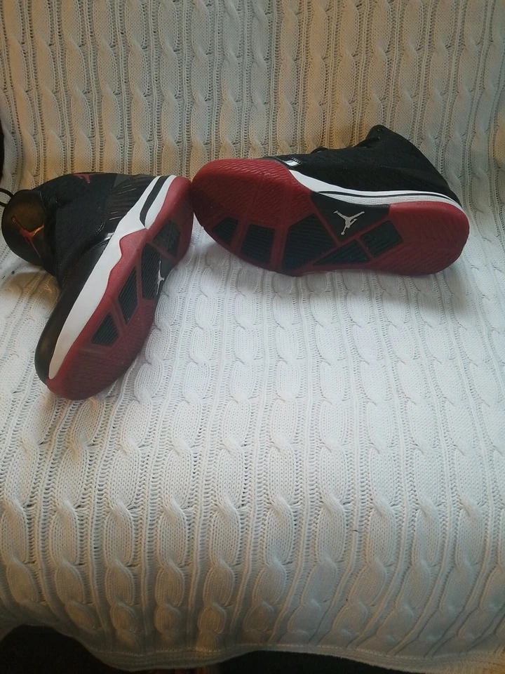 Nike мужские размер 10 Air Jordan B'mo выведен черный спортзал Rred Melo баскетбол 580590-001 - Изображение 4 из 4