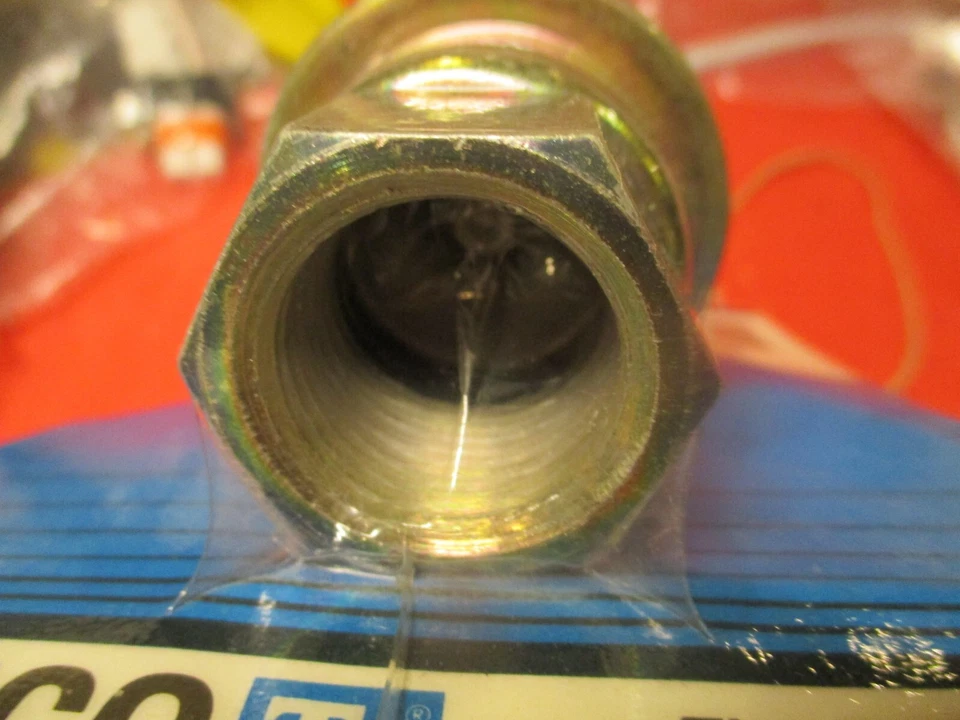 FORD=F100-F150-F250-BRONCO-MUSTANG-LINCOLN-1962-96-Válvula de retención de bomba de aire--EE. UU. Foto 2 de 3